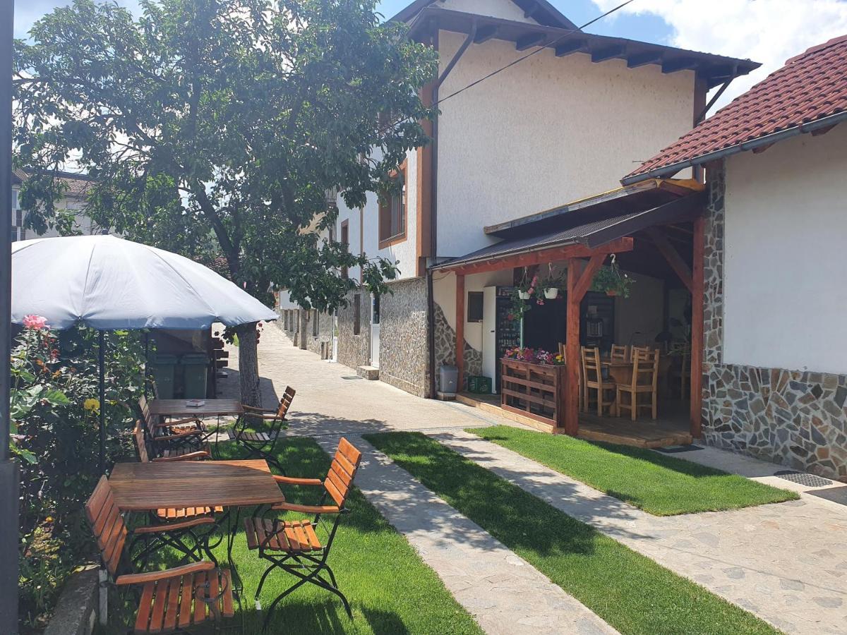 Pensiunea Dandu Farm stay Corbeni