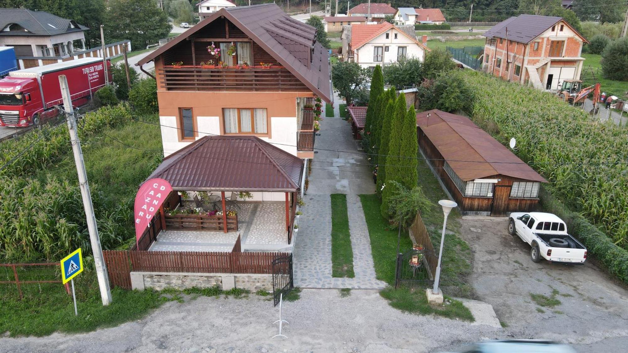 Farm stay Pensiunea Dandu