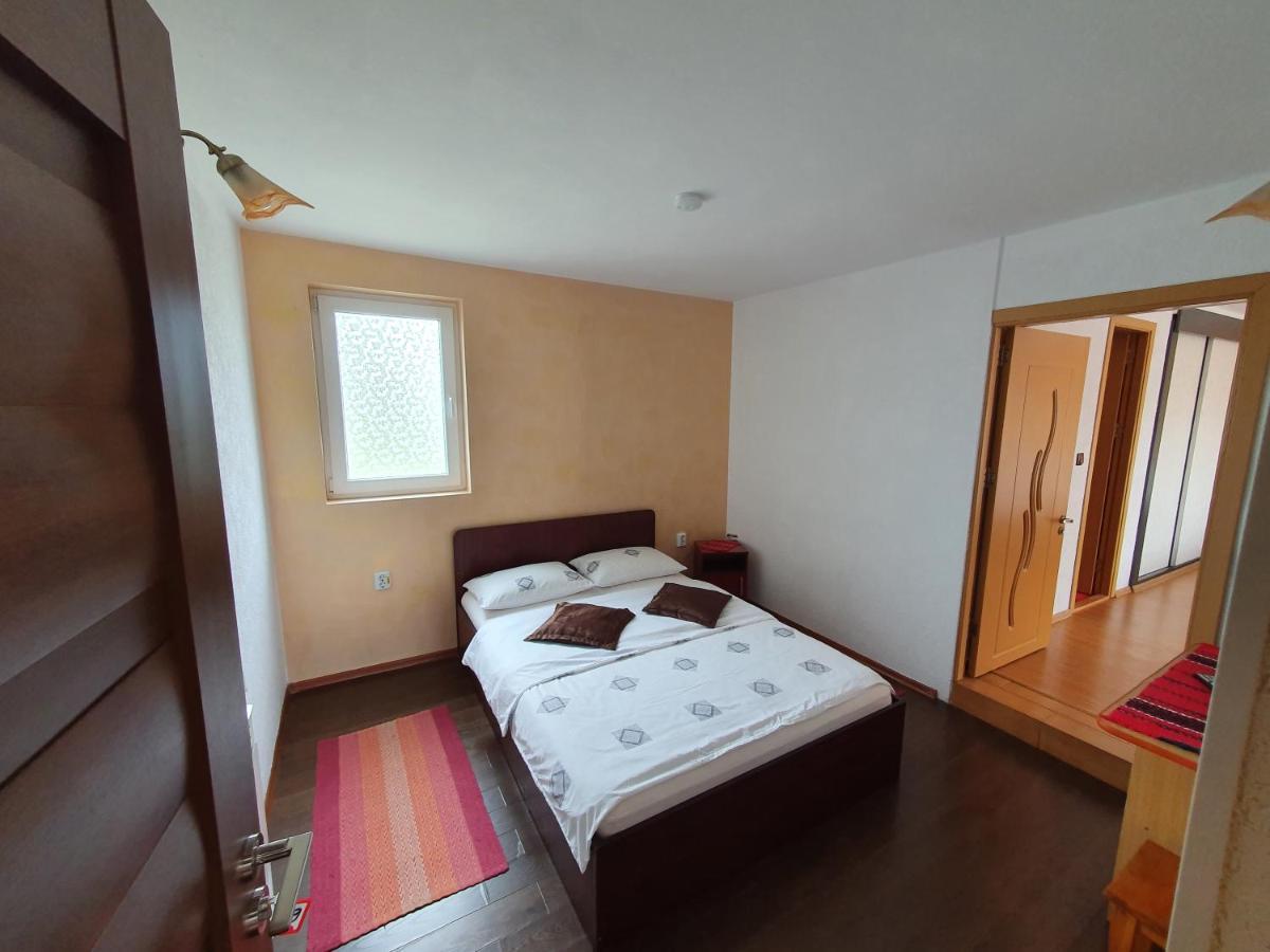 Farm stay Pensiunea Dandu Corbeni
